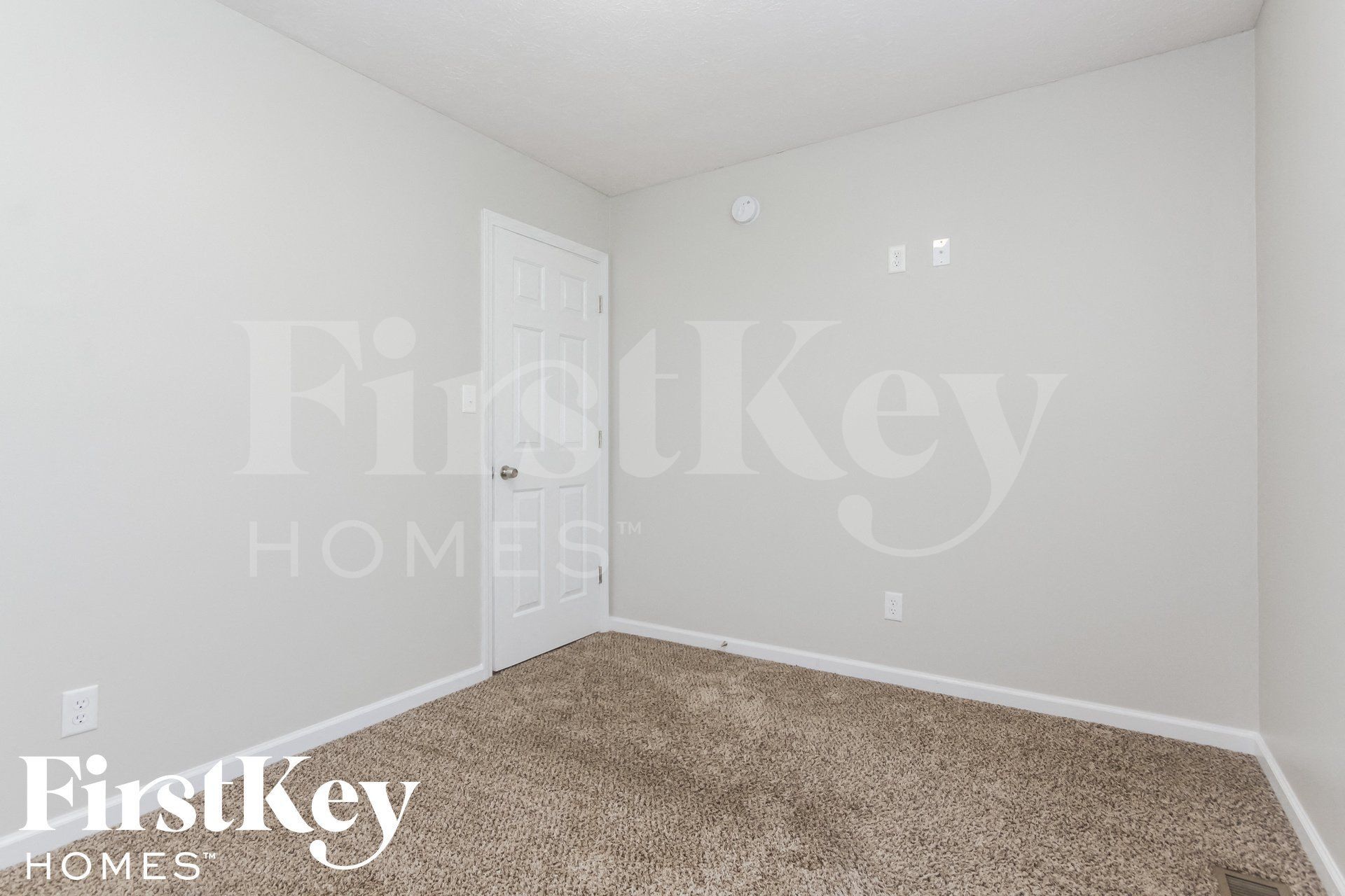 Building Photo - 746 Apple Ln