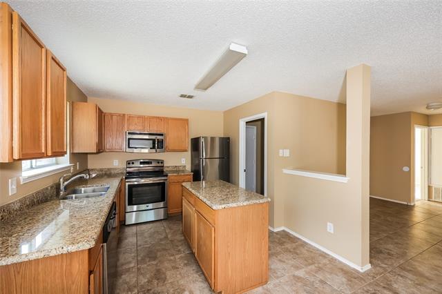 Building Photo - 9136 Whistlewood Dr