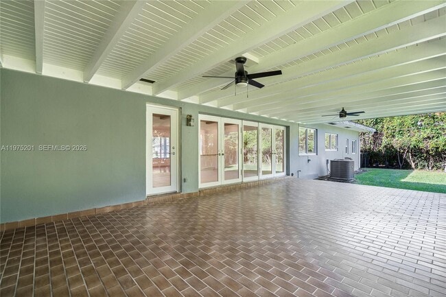 Building Photo - 1235 Algardi Ave