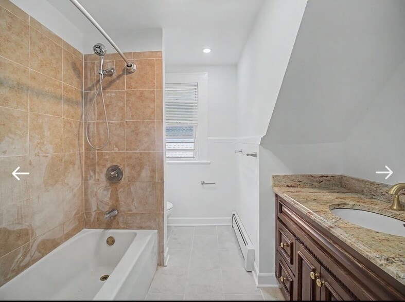 Building Photo - 1872 North Ave