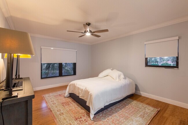 Building Photo - 13400 Polo Rd W