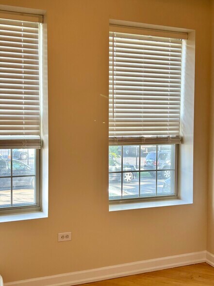 Tall windows - 1618 S Washtenaw Ave