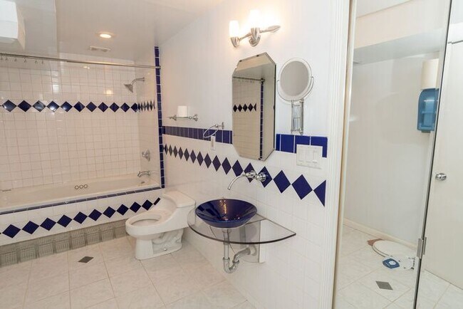 Building Photo - Prairie Lane Estates 3 bedroom ranch with spacious rooms and amenities beyond your imagination