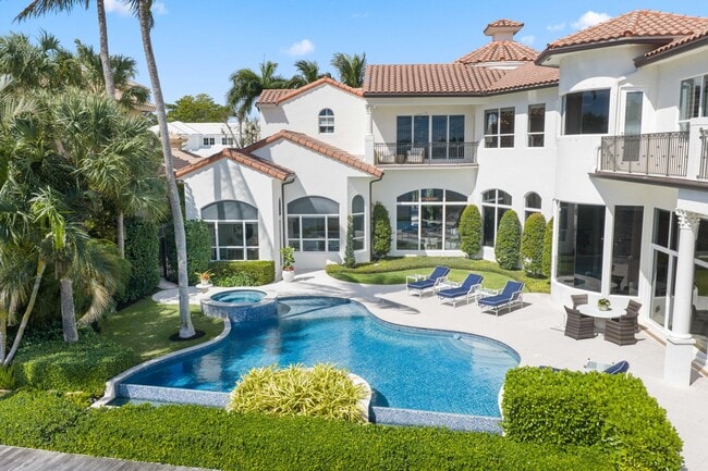 Building Photo - 408 Fisher Ln