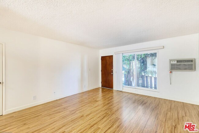 Building Photo - 2332 S Beverly Glen Blvd