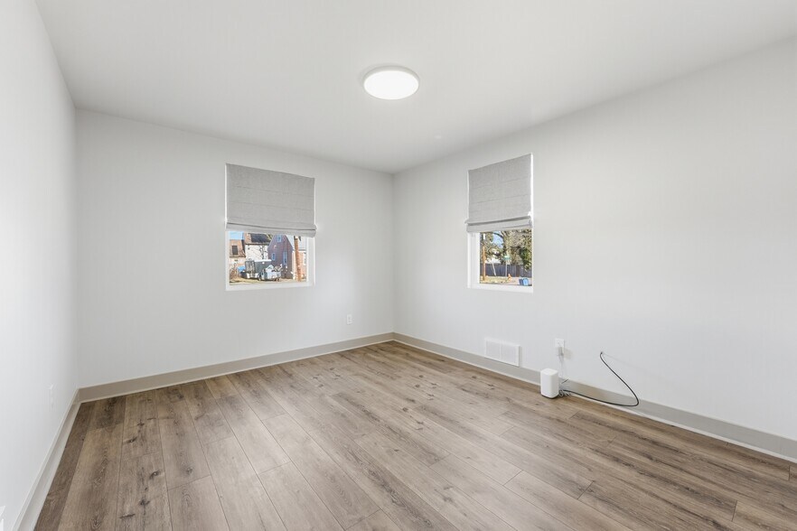 Building Photo - 3615 Kenmar Rd