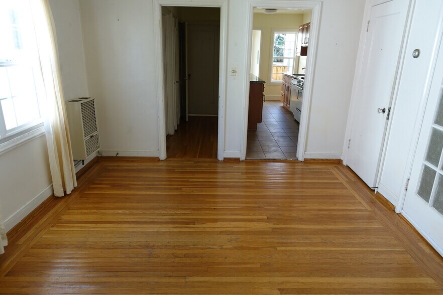 Building Photo - 2573 Virginia St