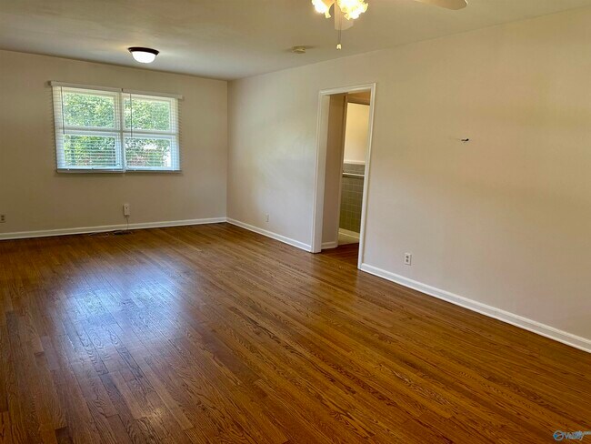 Building Photo - 213 Wingate Ave SW