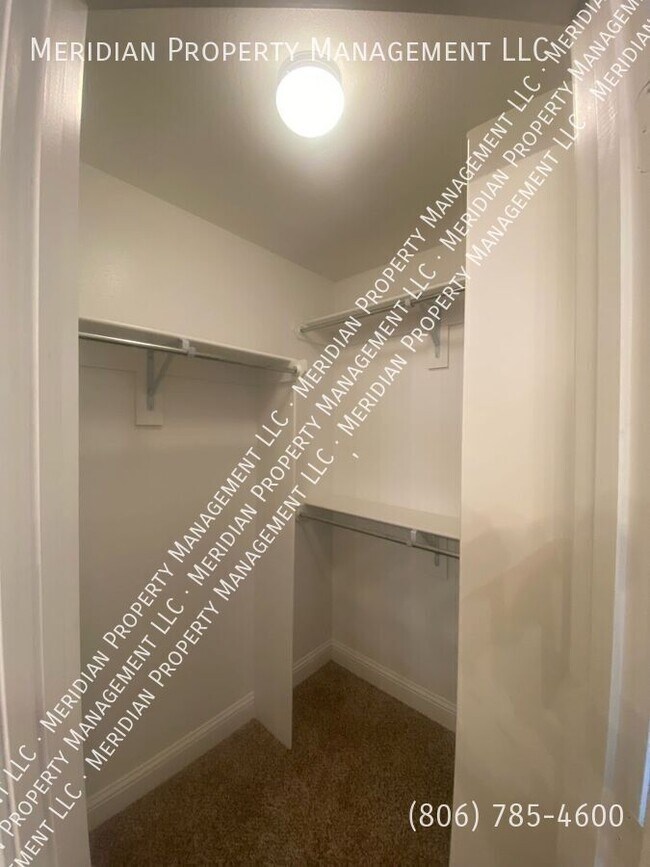 Building Photo - 5527 111th St