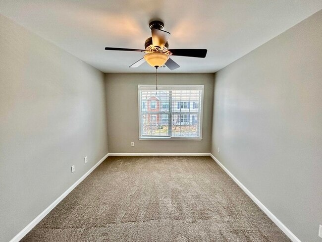 Building Photo - 1042 Prestwyck Ct