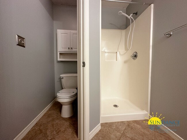 Building Photo - Wonderful 4 Bedroom Home in Fort Walton Beach