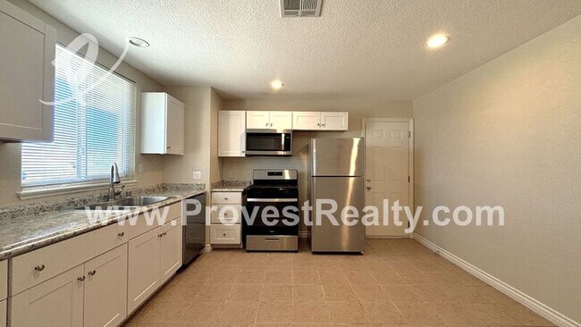 Building Photo - 14313 Osage Rd