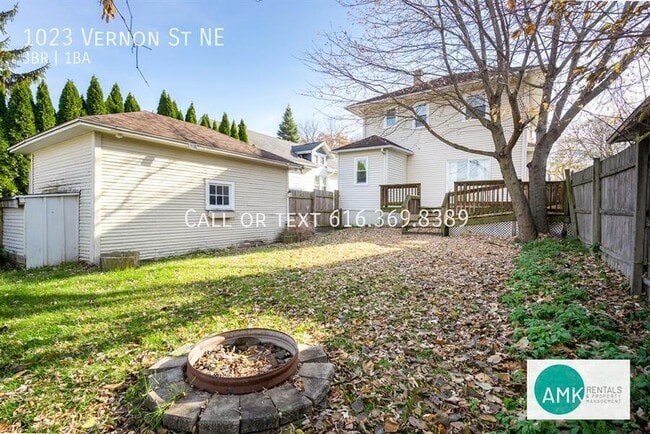 Building Photo - 1023 Vernon St NE