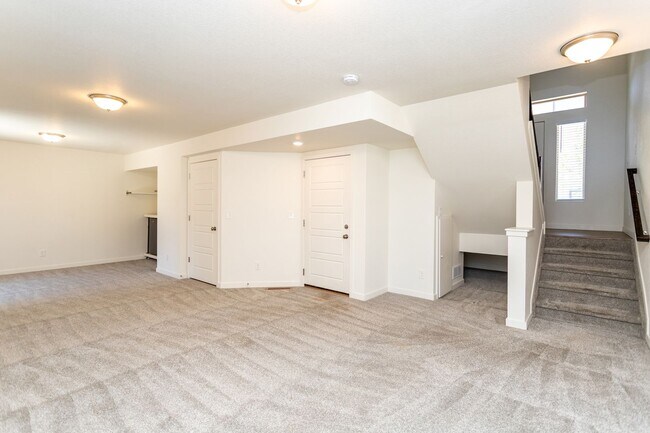 Building Photo - Move-In Ready Home in Desirable Banning Lewis Ranch!!