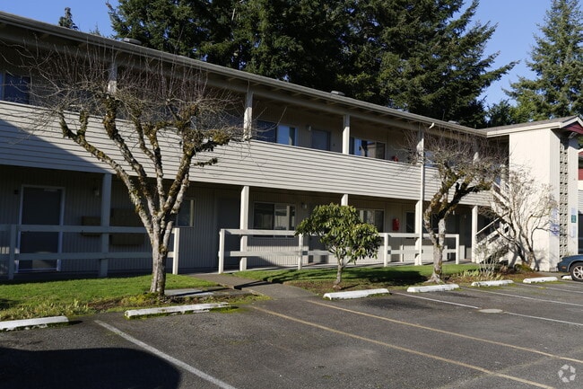 Suncrest Apartments - Suncrest Apts