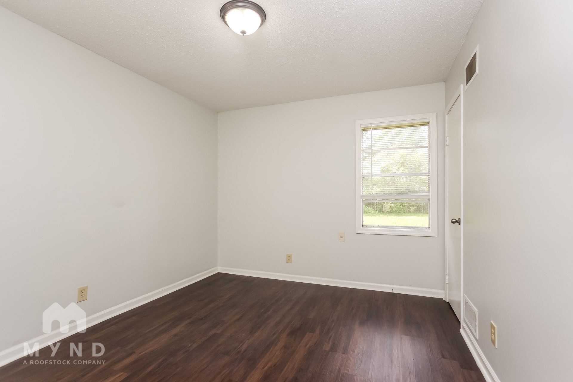 Building Photo - 2274 Ashland Dr