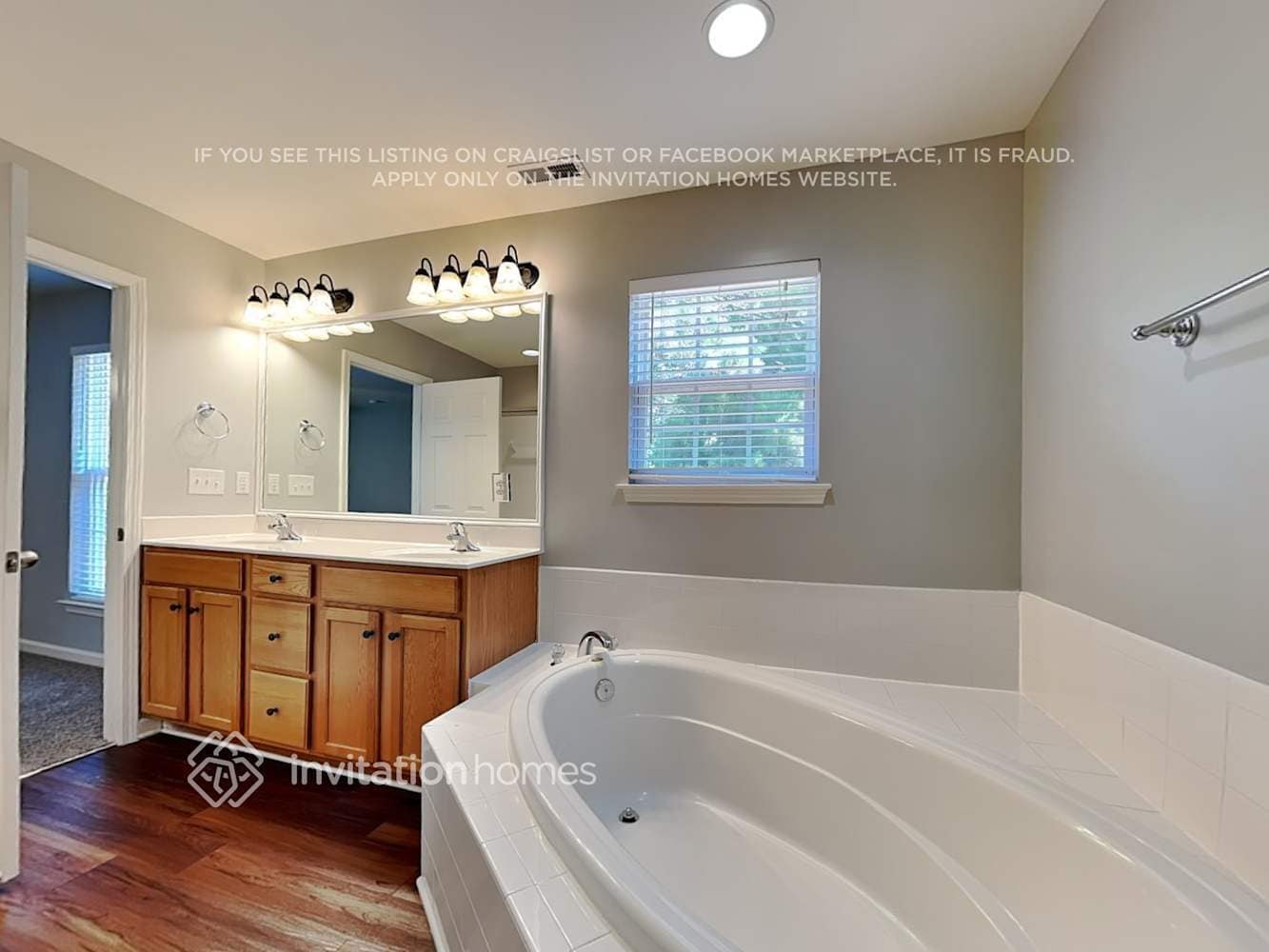 Building Photo - 1225 Periwinkle Dr