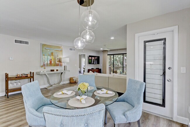 Building Photo - 206 Brackenwood Terrace