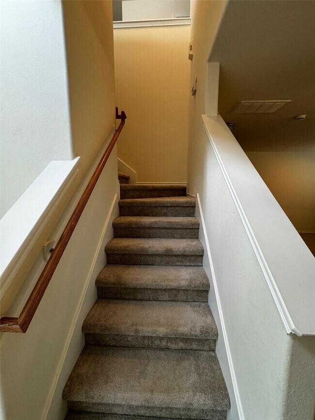 Building Photo - 246 W Stedhill Loop