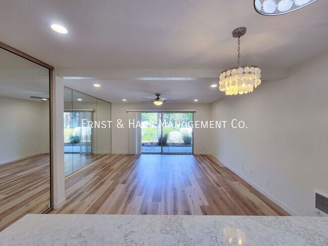 Building Photo - 7890 E Spring St