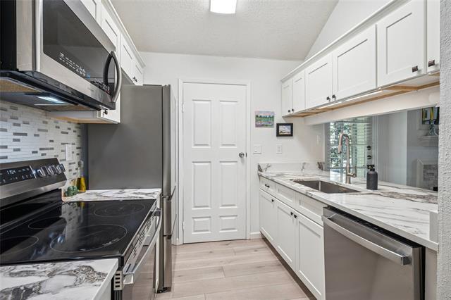 Building Photo - 5981 Arapaho Rd