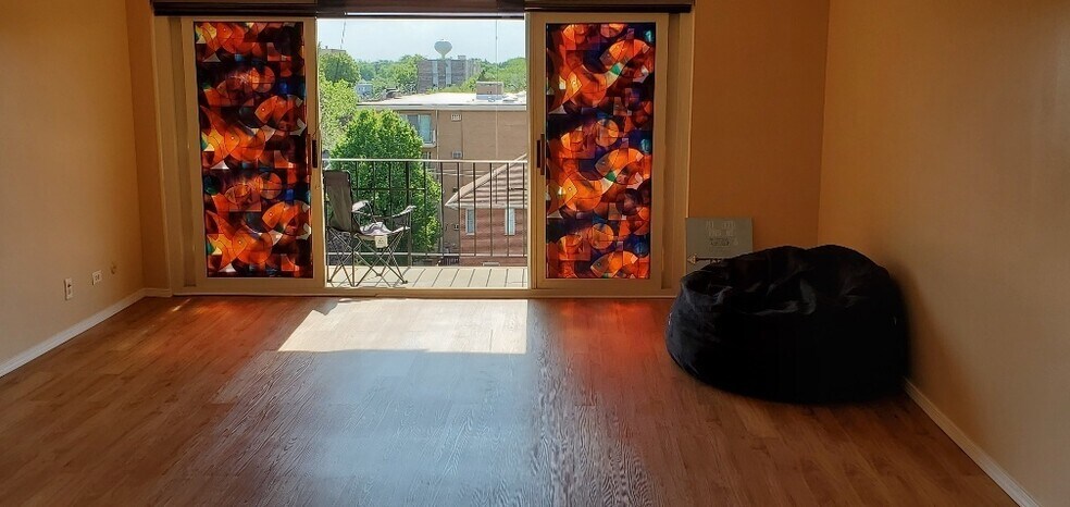 Living Room looking west - 215 Marengo Ave