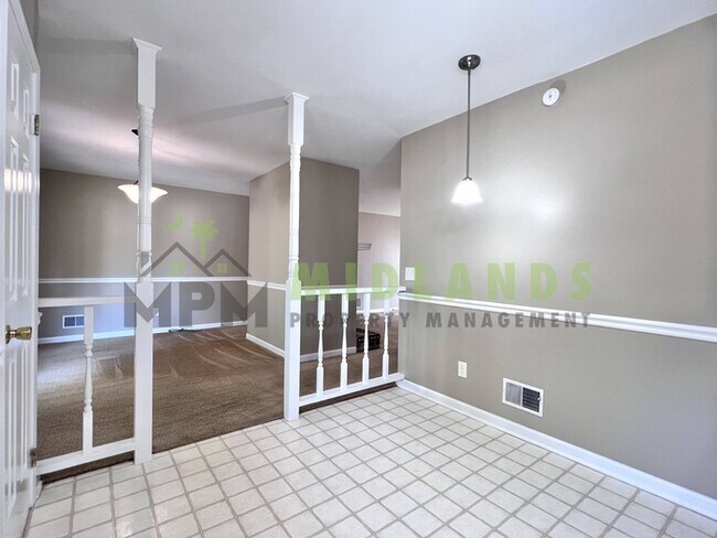 Building Photo - 113 Lake Shire Dr