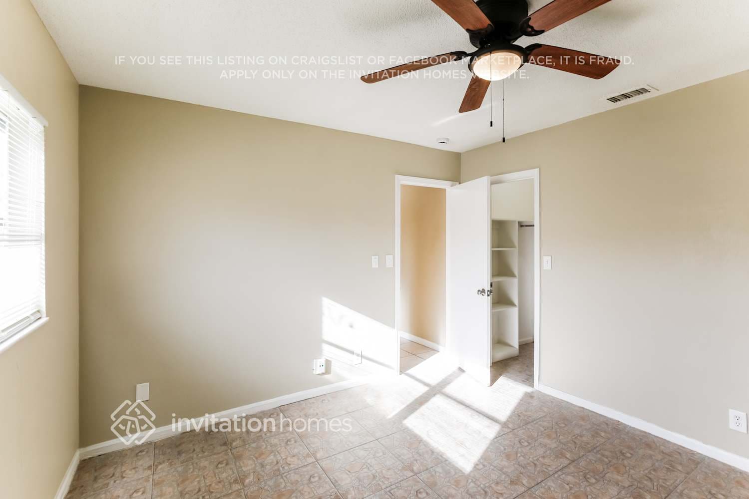 Building Photo - 4030 NW 103rd Dr