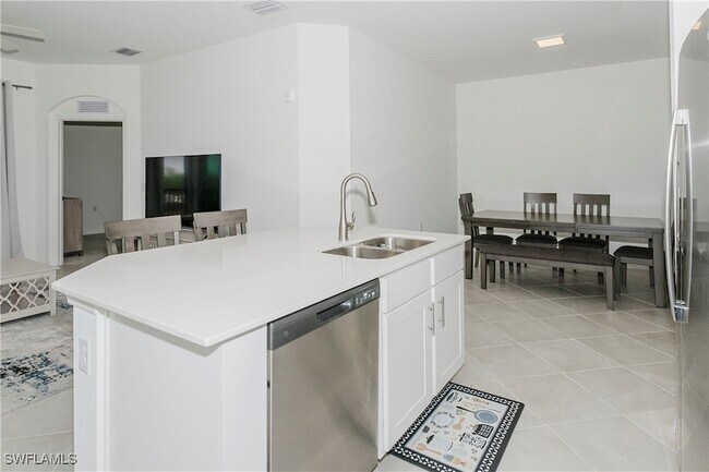Building Photo - 18461 Copperhead Ct