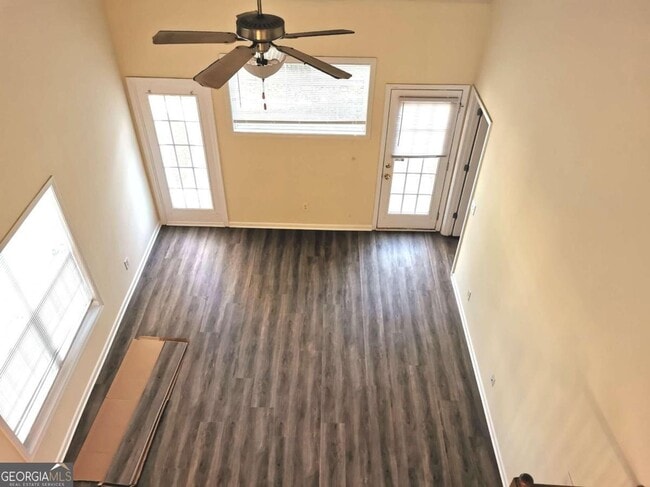 Building Photo - 2328 Suwanee Pointe Dr