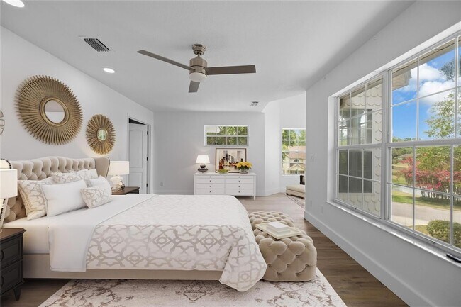 Building Photo - 1628 SE 29th Terrace