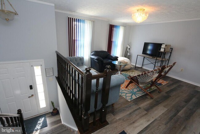 Building Photo - 6512 Cricket Pl