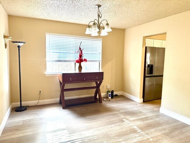 Building Photo - 13116 Amarillo Ave