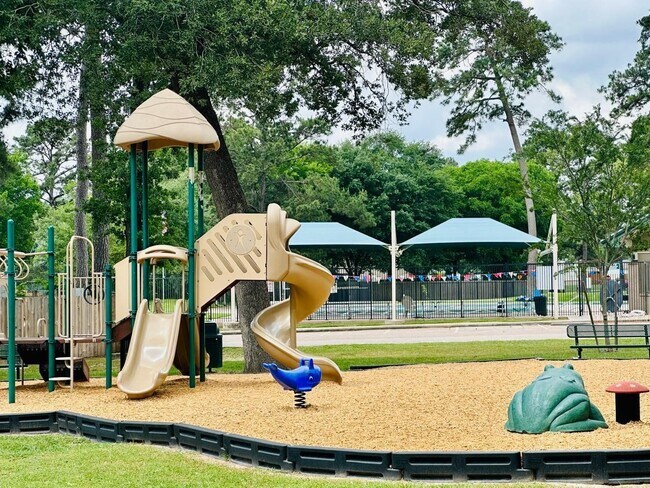 Building Photo - 3510 Cypressdale Dr