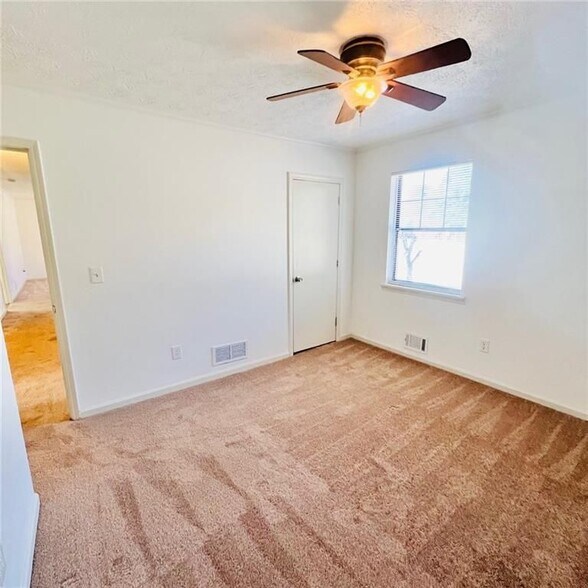 Building Photo - 2654 Centerville Hwy