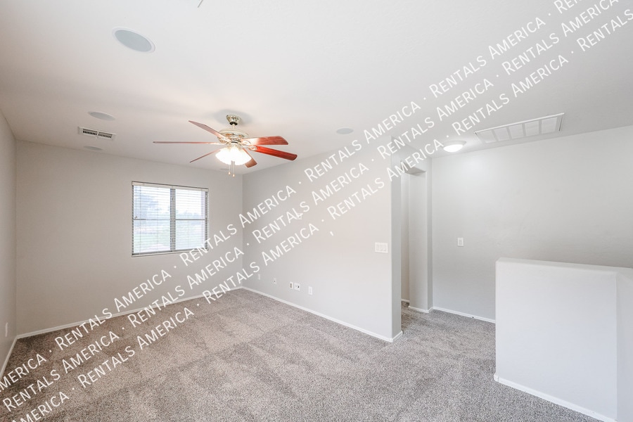 Building Photo - 4563 E Oxford Ln