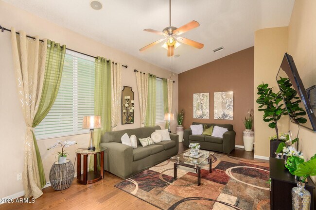 Building Photo - 3341 E Fremont Rd