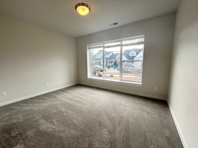 Building Photo - Gorgeous 3 bedroom 2 bathroom Home in Nampa