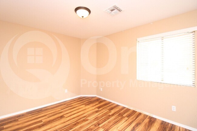 Building Photo - 2318 W Tanner Ranch Rd