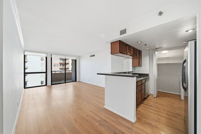 Building Photo - 3525 Sage Rd