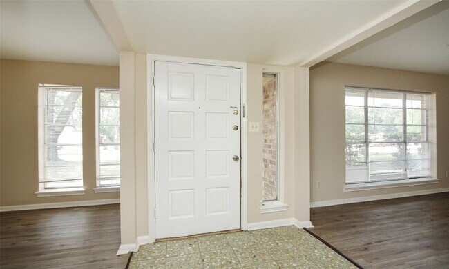 Building Photo - 6406 Ashton St