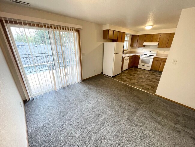 Building Photo - Beautiful 2 Bedroom 1 Bath Apartment- Close to BSU