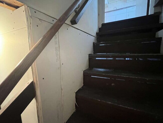 Building Photo - 9813 Lullaby Ln