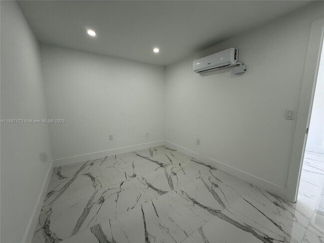 Building Photo - 9824 SW 26th Terrace