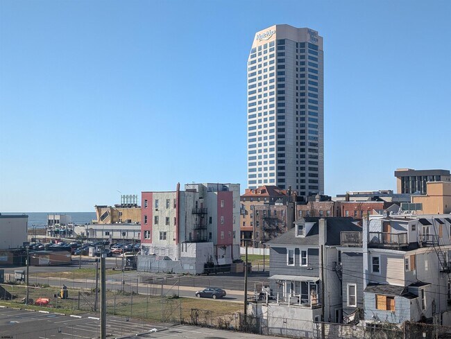 Building Photo - 143 S South Carolina Ave