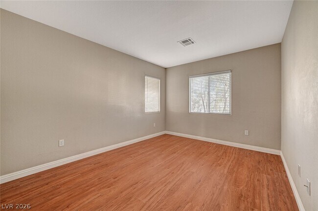 Building Photo - 121 Standing Stone St