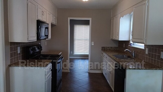 Building Photo - 3211 Churchview Way