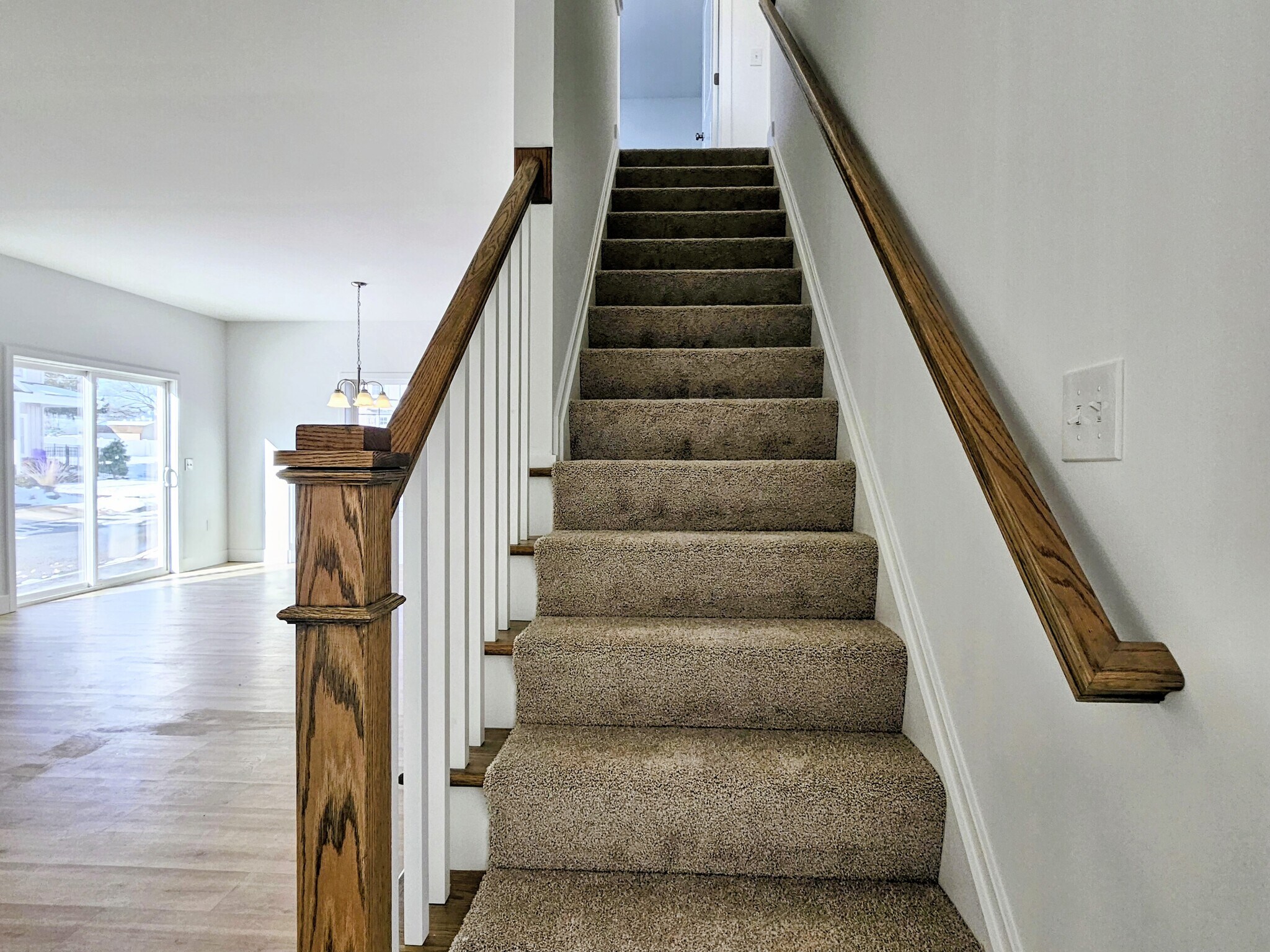 Building Photo - 394 Hensley St