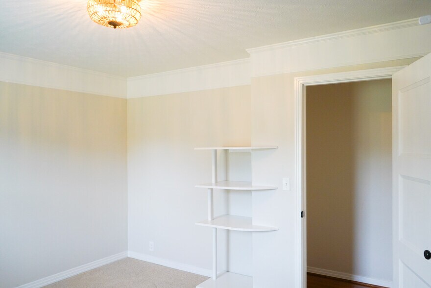 Bedroom B - 735 Fisk Rd