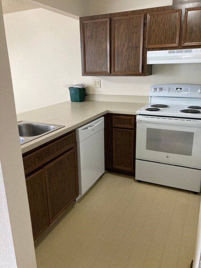 Building Photo - Lippman-3